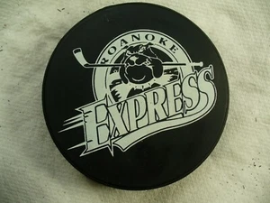ECHL Roanoke Express Die Cut White Logo League 10th Hockey Puck Collect Pucks - Bild 1 von 2