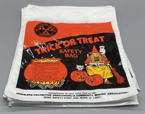 21 Halloween Plastic Bags Trick or Treat Safety Bags - Free Shipping - Picture 1 of 6