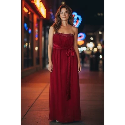 Vestido Nicole Miller para mujer sin tirantes con cuentas corpiño de gasa rojo platino vacaciones Foto 1 de 4