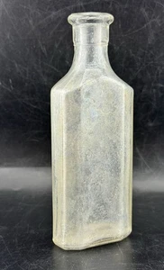 Antica bottiglia per medicinali in vetro a forma di bara da farmacia 5 1/4" - Foto 1 di 6
