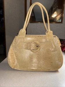 Borsa a mano Furla in pelle di serpente beige con fibbia. Vintage, favoloso, super pulito - Foto 1 di 10
