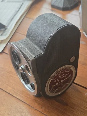 Solo cuerpo de cámara de película Bell & Howell 8 mm 134 de colección Foto 1 de 4
