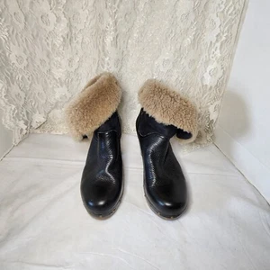 Ugg Womens US 7 Amoret Black Leather Studded Ankle Boots S/N 1003856 F30013E - Picture 1 of 19