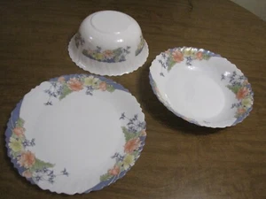 ARCOPAL FLORINE 11 INCH SERVING BOWL, 10'' SERVING BOWL & 12'' PLATTER LOT OF 3 - Picture 1 of 7