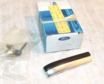 1980 - 1985 年福特 F100 F150 F250 F350 卡车 NOS 右侧车厢后角面板成型 — 第 1/3 张图片