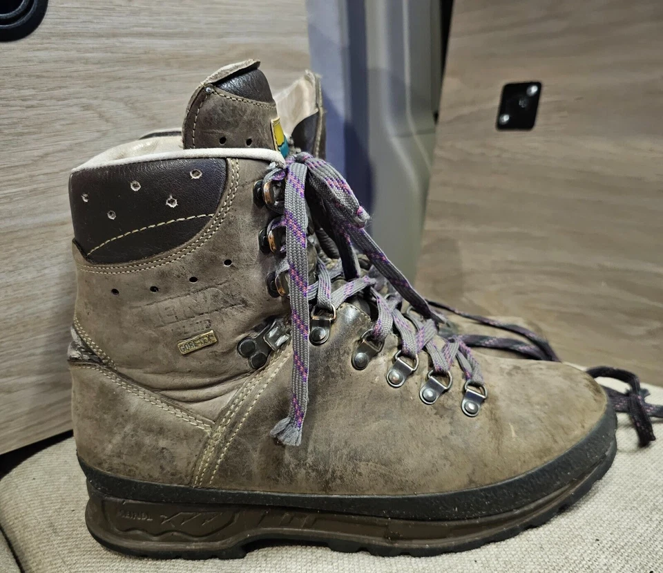 Meindl Island Vintage Gortex Vibram Germany 2842 Boots BC II sz 8.5 - Image 1 of 4