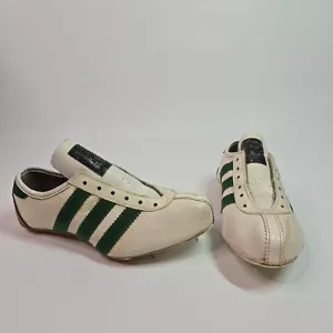 Scarpe da ginnastica vintage Adidas running tacchetti Spikes UK 2.5 bianco verde prop - Foto 1 di 24