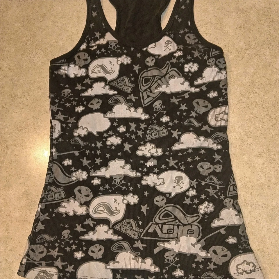 Vintage Adio Women's Tank Top Size XS-S 90s 00s Skateboard Skater Shirt  - Изображение 1 из 4