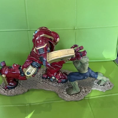 Kotobukiya Avengers: Age of Ultron: Hulkbuster Iron Man Vs Hulk ArtFX+ Estatuas Foto 1 de 4