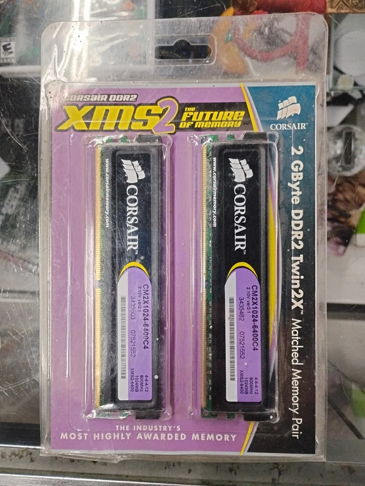 Corsair CM2X512 -5400C4 1gb XMS2 DDR2 Twin2X Matched Memory Pair - Image 1 of 2