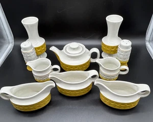 10 Pc Vtg Mayer China Sculptura MCM Yellow Salt Pepper Vase Teapot Gravy Creame - Picture 1 of 18