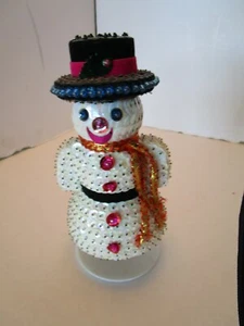 Muñeco de nieve con cuentas de Navidad artesanales caja de música pasadores giratorios 7,25” T años 70 - Imagen 1 de 11