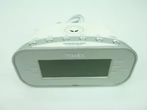Reloj despertador Timex T231 blanco con pantalla LCD verde grande radio AM/FM con auxiliar - Imagen 1 de 7