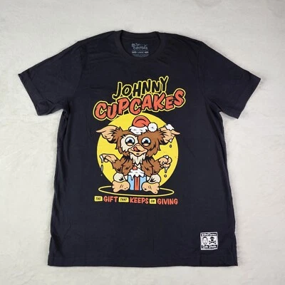Nueva Camiseta JOHNNY CUPCAKES GREMLINS Para Hombre Talla Grande Negra Exclusiva para Distribuidor de Pasteles Foto 1 de 4