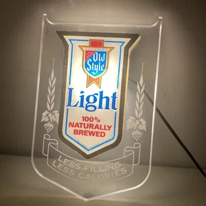 Vtg Old Style Beer Lighted Sign 1982 Lighted Bar Sign Man Cave Light 17x11.5” - Picture 1 of 5