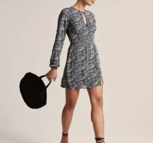 abercrombie And Fitch High Neck Long Sleeve Mini Dress Size Small - Picture 1 of 7