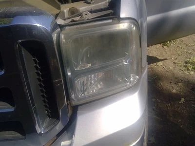 Compuesto de faros para conductor para camioneta Ford F250SD 05-07 3754827 Foto 1 de 4