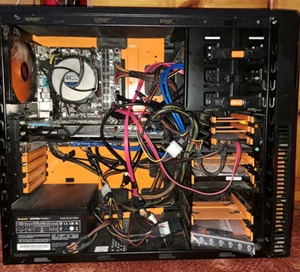 PC para juegos WIN 10 16Gb Ram I7-4770 Radeon R9 280X 250Gb SSD 1Tb HDD lector de tarjetas - Imagen 1 de 6