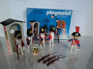 PLAYMOBIL vintage pirates lot soldats tuniques rouges guérite 3544 de 1978 boîte