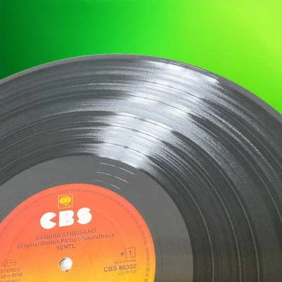Barbra Streisand - Yentl LP - 1983 UK CBS 86302 EX/EX Soundtrack Gatefold Vinyl - Image 1 of 4