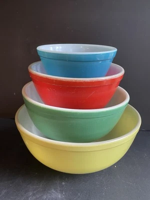 SET of 4 Vintage PYREX PRIMARY Colors NESTING MIXING BOWLS - Image 1 of 4