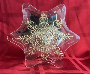SNOWFLAKE SHAPED TEA LIGHT CANDLE HOLDER MIRRORED - Picture 1 of 14