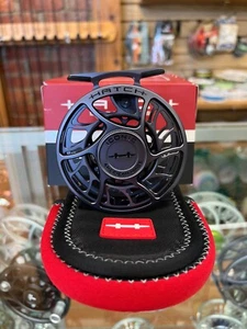 Hatch Iconic Fliegenrolle 4+ | NEU - Bild 1 von 3