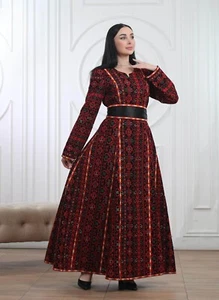 Vestido bordado Thobe rojo Tatreez herencia tradicional palestina manga larga - Imagen 1 de 4