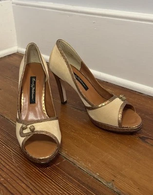 New Beverly Feldman Wm Sz 6.5 M Cream with Brown Snakeskin Platform Heels - Image 1 of 4