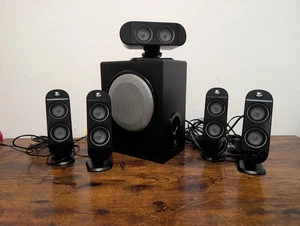 Logitech X-530 5.1 PC-Lautsprechersystem, Surround Anlage, Aktiv Subwoofer - Bild 1 von 6