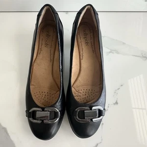SOFTSPOTS Black Leather Pumps Buckle Toe Detail Women's Sz 10M - Picture 1 of 11