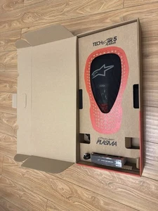 Apinestars Tech-Air 5 Plasma System Size Medium In Hand - Picture 1 of 10