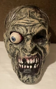 Collectible One Eyed Zombie Head By The Permanently Closed Forum Novelties NWT - Bild 1 von 6