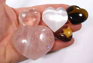 5 schöne Steinherzen Rosenquarz, Mookait, Vulkanglas, Selenitquarz - G - Bild 1 von 9