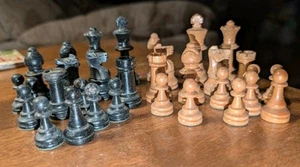 Vintage Holz Schachfiguren Filzunterteile Komplettset 32 Stück - Bild 1 von 6