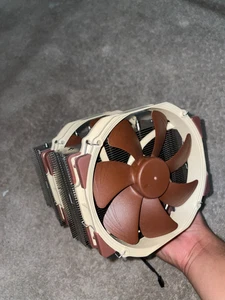 Refroidisseur CPU Premium Noctua NH-D15 avec 2 ventilateurs NF-A15 PWM 140mm (Marron) - Photo 1/12