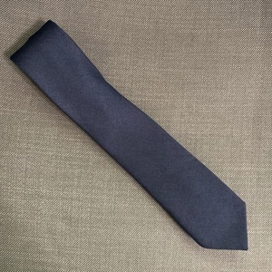 Bar III Men's Slim Skinny Neck Tie Navy Blue Solid 2.5" Blade - Picture 1 of 3
