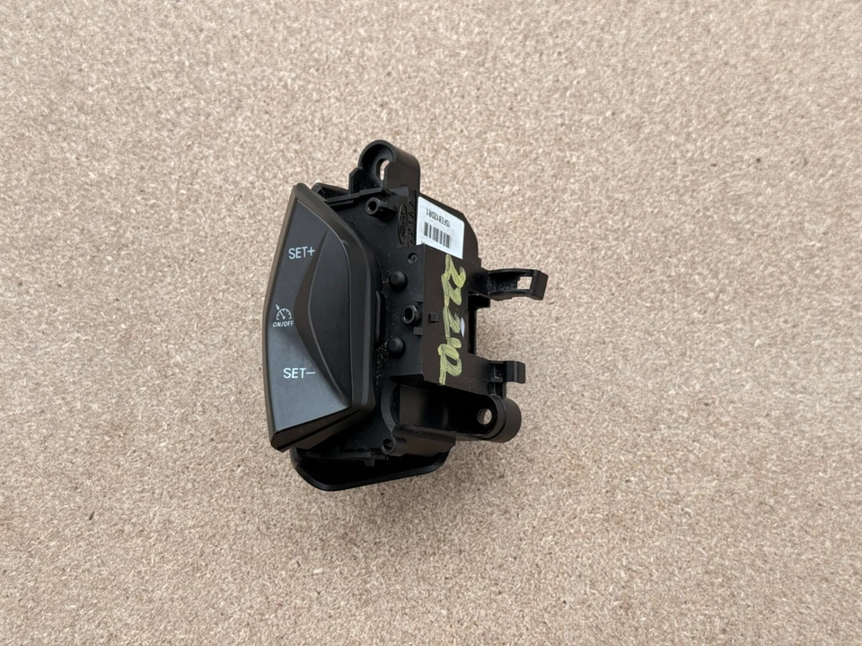 Interruptor de control de crucero Ford Transit-350 HD 2015-2019 OEM DT1T-9E740-AA Foto 1 de 4