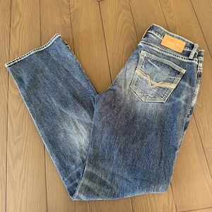 BKE Buckle Jake Bootcut Jeans Mens 32x34 Mid Wash Blue Premium Stretch Denim - Picture 1 of 14
