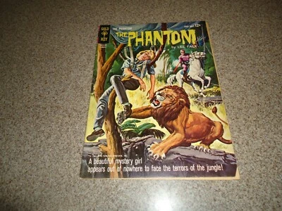 EL FANTASMA #6 CON UNA CHICA MISTERIOSA Foto 1 de 3