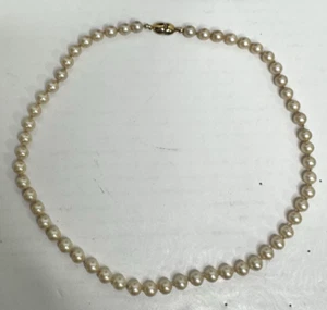 Vintage Monet Imitation Pearl Bead Necklace Hand Knotted 16.25 in Classic - Picture 1 of 2