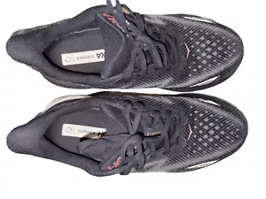 Size 9 - Hoka One One Clifton 9D Wide Cyclamen Black Rose Gold Women’s - Picture 1 of 5
