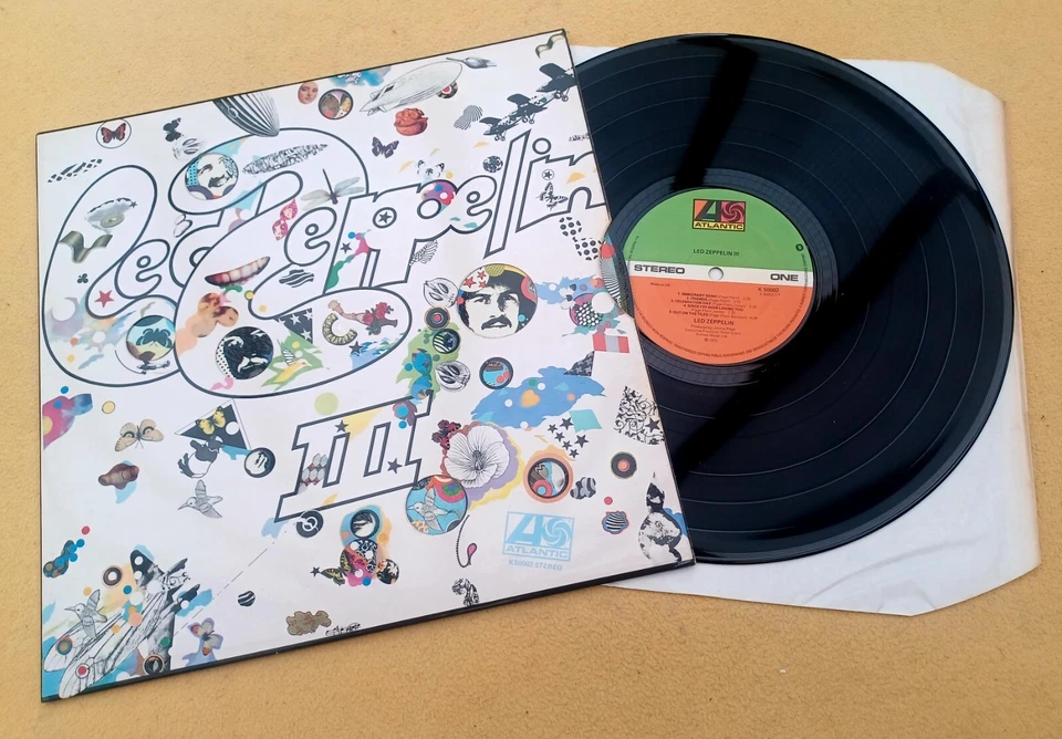 " LED ZEPPELIN lll " SENSATIONAL UK MID 70s PRESSING - Image 1 of 4
