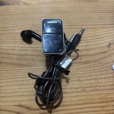 Retro Nokia HS-45 In-Ear Headphones Black Wired Earphones With Clip On Back - Image 1 of 4