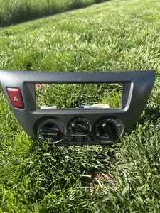 🔥02-05 Mitsubishi Lancer Radio Heater Climate Temperature Control Bezel DK Gray - Picture 1 of 5