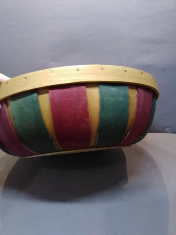 Round Button Basket slated blue,green,red fruit,veggie basket 11.5"wide 4"deep Cover
