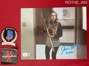 Jessica Rothe foto autografata firmata 8x10 albero Happy Death Day Beckett COA - Foto 1 di 4