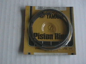 ORIGINAL YAMAHA YB100 (382) KOLBENRINGSATZ 382-11601-11 +0,25mm 1. Oversize NOS - Bild 1 von 1