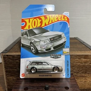 2024 Mattel Hot Wheels ZAMAC 133/250 '94 Audi Avant RS2 With Protector Case - Picture 1 of 4