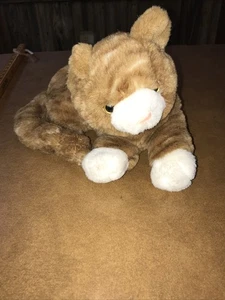 Vintage Tabby Cat Orange w/ White Paws Pink Nose Laying Down 10" Plush Toy - Picture 1 of 4